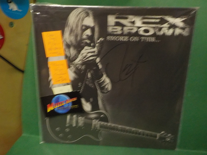 REX BROWN SMOKE ON THIS. M/M-  LP + REX NIM IKIRJOITUS