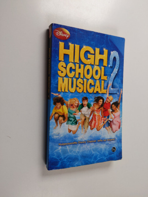 N. B. Grace : High school musical 2