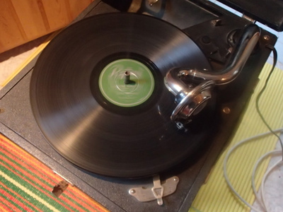 GRAMOFONI / GRAMMARI PAILLARD, sähkökäyttöinen