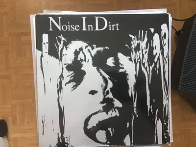 Noise in dirt in The locosonic world LP