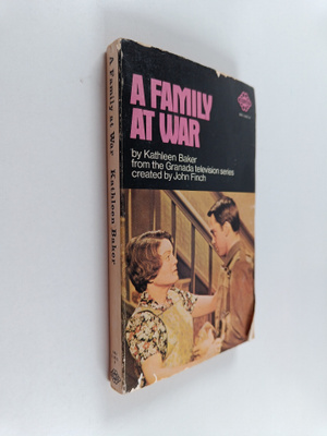 Kathleen Baker : A family at war