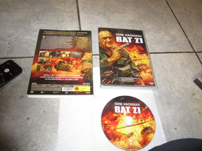 Taistelutunnus Bat 21- Gene Hackman ( DVD v 1988 uudenverr )