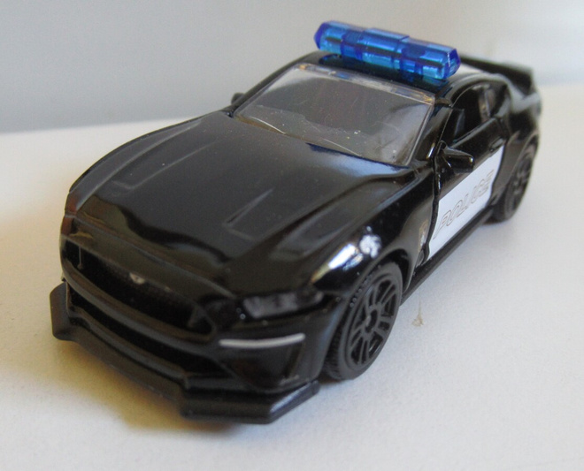 Ford Mustang Gt Majorette pienoismalli 1/64