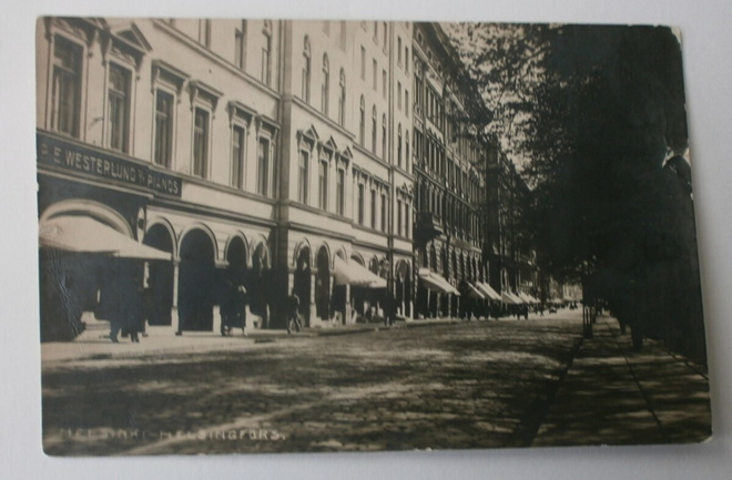 Helsinki, Pohjois-Esplanadi, Westerlundin pianoliike,p. 1927