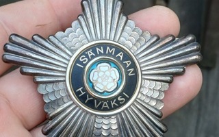 SVR 1.luokan komentajaristin rintatähti. V.1940!