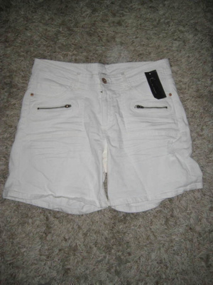 ** KappAHL shortsit , uusi koko 42*