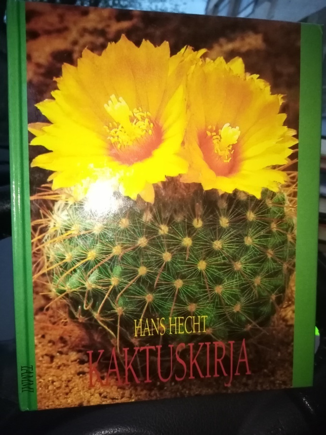 HECHT :  KAKTUSKIRJA ( SIS POSTIKULU)