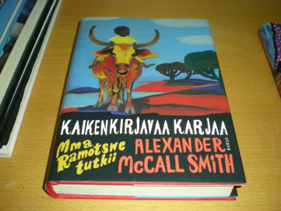 Alexander McCall Smith: Kaikenkirjavaa karjaa