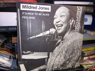 7" single :  Mildred Jones : It's nice to be alive