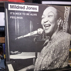7" single : Mildred Jones : It's nice to be alive - pikkukuva 1