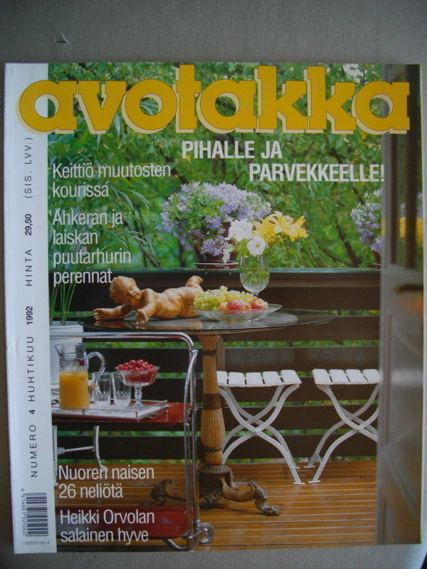 Avotakka lehti Nro 4/1992. (7.11)