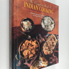 Christine McFadden ym. : The Complete Book of Indian Cooking - pikkukuva 1