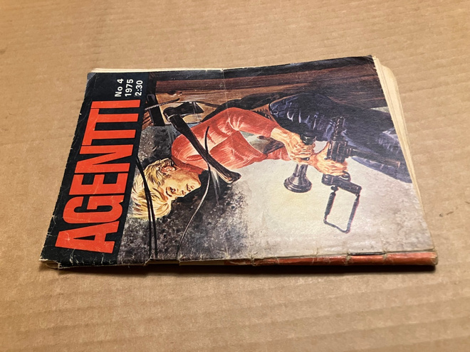 AGENTTI 4/1975