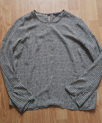 Hyvä/uusi vaatepaketti koko L