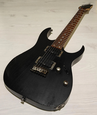 Ibanez RG421 Sähkökitara