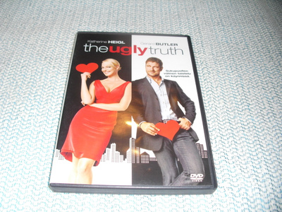 THE UGLY TRUTH (Katherine Heigl)***