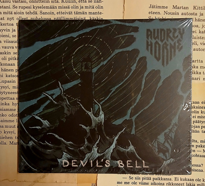 Audrey Horne - Devil's Bell (UUSI CD)