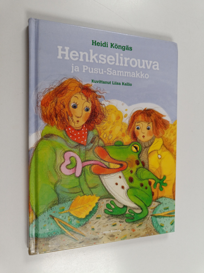 Heidi Köngäs : Henkselirouva ja Pusu-Sammakko