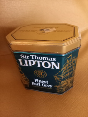 Peltinen Sir Thomas Lipton teepurkki