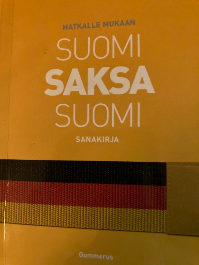 SUOMI SAKSA SUOMI SANAKIRJA