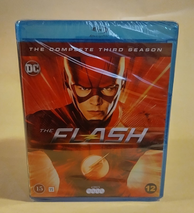 FLASH  (KAUSI 3) UUSI BD