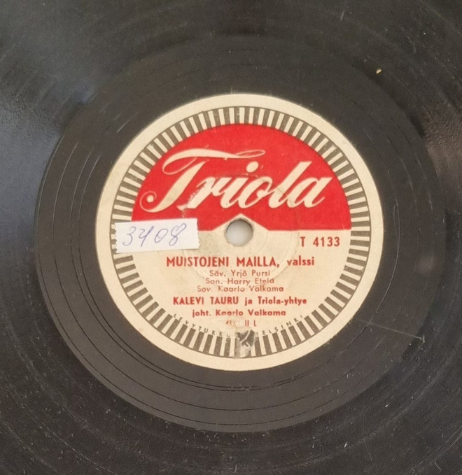 Savikiekko 1954 - Kalevi Tauru - Triola T 4133