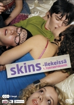 Skins - Liekeissä  -  Kausi 1  -  (3 DVD)