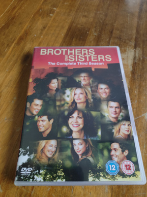 Brothers And Sisters Third season