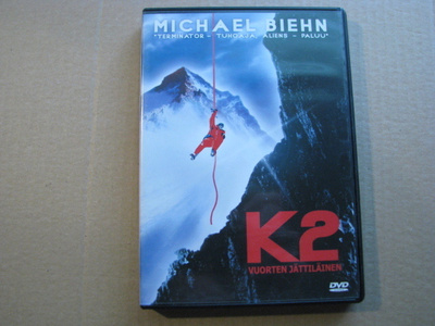 K2 VUORTEN JÄTTILÄINEN ( Michael Biehn )