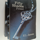 E. L. James : Fifty Shades 1-3 : Fifty shades of Grey ; F... - pikkukuva 1