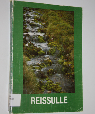 Reissulle : kerho-ohjelmisto yli 10-vuotiaille tytöille j...