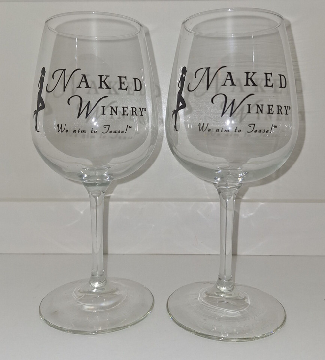 Naked Winery viinilasit We aim to tease
