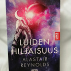 Reynolds, Alastair: Kostaja 3: Luiden hiljaisuus - pikkukuva 1