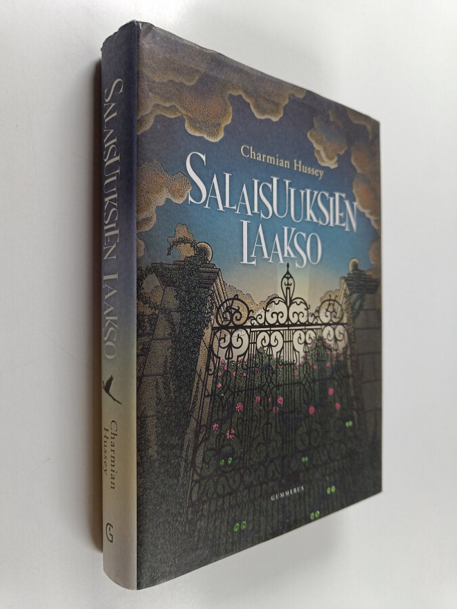 Charmian Hussey : Salaisuuksien laakso