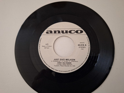 EINO VALTANEN - JUST EIKÄ MELKEIN 7 " Single