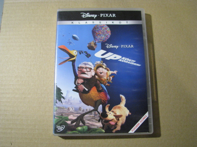 UP KOHTI KORKEUTTA ( Disney / Pixar )