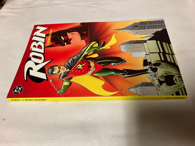 DC ROBIN A HERO REBORN 1991 HYVÄ
