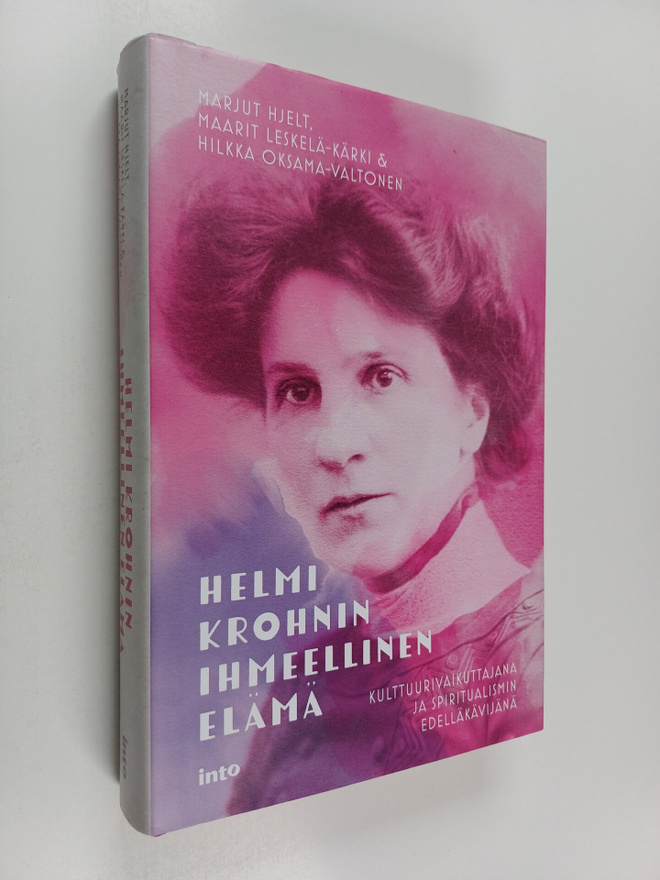 Marjut Hjelt ym. : Helmi Krohnin ihmeellinen elämä : Kult...