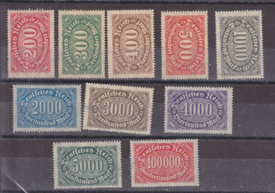 Saksa 1922 -23 inflamerkkejä postituoreena.
