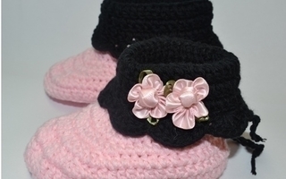 Vauvan pinkki tossut, koko 11cm (n. 0 - 9 kk) *UUSI*