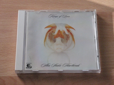 Kings of Leon : AHA SHAKE HEARTBREAK -CD (SIISTI!)