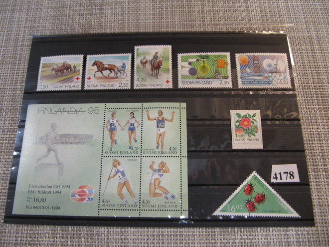 Postimerkkejä 1994 11 kpl .