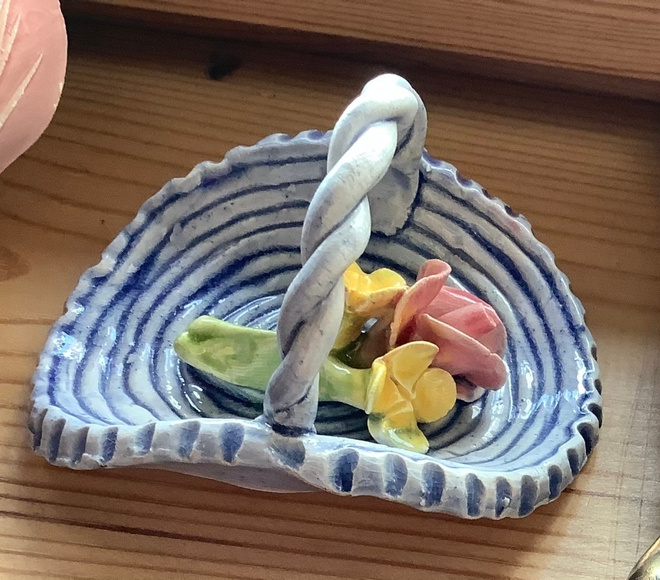 kukkakori pienikori keramiikka