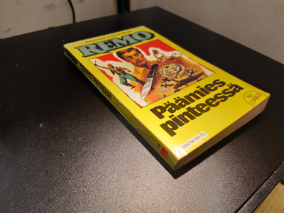 Remo 70 Päämies pinteessä
