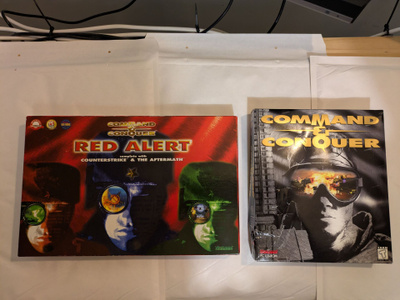 Command & Conquer (USA) ja Red Alert + expansions big box PC