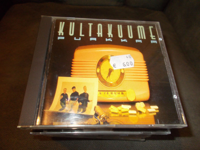 CD KULTAKUUME ** PURKKAA **