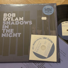 Bob Dylan – Shadows In The Night (HUIPPULAATU LP + CD) - pikkukuva 2