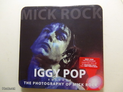 Iggy Pop Mick Rock Success box kirja 7 45 muoveissa