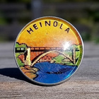 Heinola Matkailuruuvimerkki. Halkaisija - 18 mm. Hyväkuntoin - pikkukuva 4
