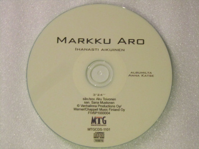 Markku Aro • Ihanasti aikuinen CDr-Single
